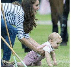 (Lagi) Baju yang Dipakai Pangeran George Laris di Pasaran Kurang dari 24 Jam