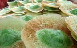 Ini Die, Kue Sekulun dan Kue Ape Khas Betawi yang Legit (1)