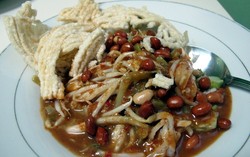 Kecap, Tahu, dan Mie dari Tiongkok Hadir dalam Sajian Betawi