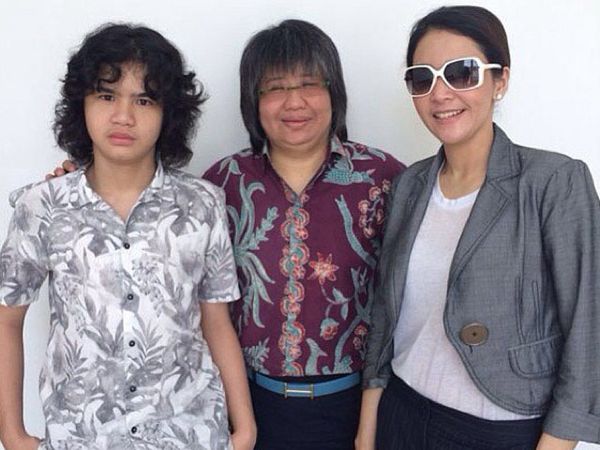 Maia Estianty Dampingi Dul di Persidangan