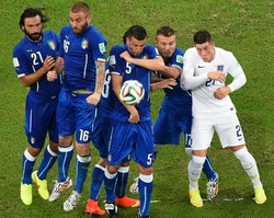 Inggris-Italia Paling Ketat, Iran-Nigeria Paling Garing