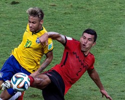 Brasil Memang Sedang Sulit Kalahkan Meksiko