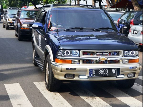 Reli Keliling Jakarta Pengguna Mobil Chevy