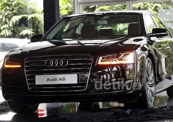 Audi A8 L Hanya untuk Para Juragan