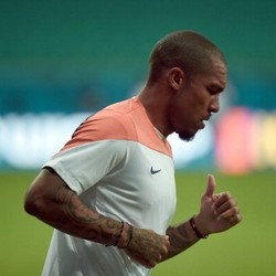 De Jong Tak Berniat Tinggalkan Milan