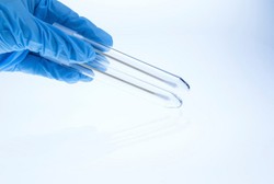 Papsmear dan IVA, Lebih Akurat Mana Mendeteksi Kanker Serviks?