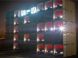 Keren, Papan Skor Raksasa dari Lampu 28 Mobil Mewah