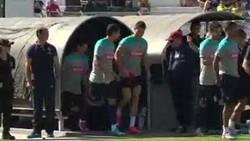 Lutut Cristiano Ronaldo Dibungkus Es