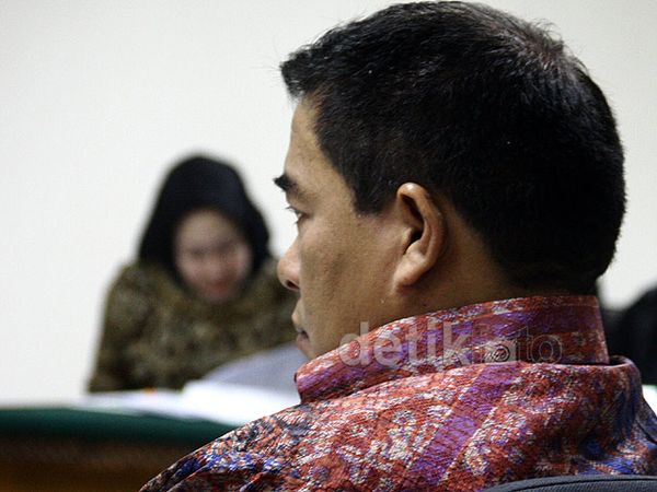 Ade Komarudin Bersaksi di Sidang Atut