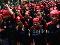Ribuan Buruh Tolak RUU Pengupahan