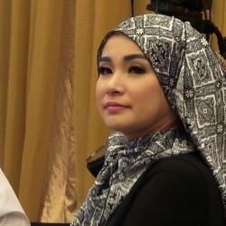 Berhijab Tak Bikin Soraya Larasati Sepi Job