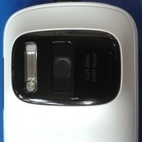 Ponsel 41 MP Nokia Masih Jawara