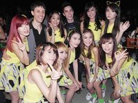 Sam Tsui dan Kurt Schneider Eksis Bareng Cherrybelle