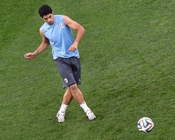 Jangan Beri Suarez Ruang Sedikit pun