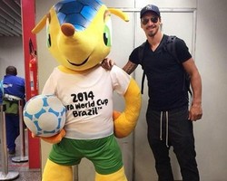 Ibra Akhirnya Datang ke Brasil, Sudah Nonton Spanyol vs Chile