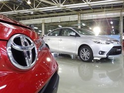 Ini Syarat Pemerintah Kalau Mau Pajak Mobil Sedan Jadi Murah