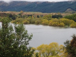 Selain Desa Hobbit, Selandia Baru Juga Punya Queenstown