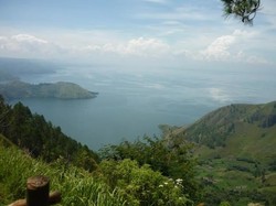 Taman Simalem, Tempat Terbaik Melihat Cantiknya Danau Toba