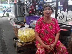 Dari Wong Cilik, oleh Wong Cilik, untuk Wong Cilik ala Sambal Pecel Sutinah