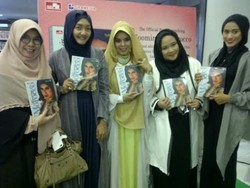 Irna Mutiara & 4 Desainer Busana Muslim Rilis Buku Terinspirasi dari Maroko