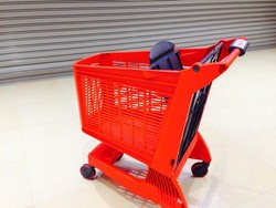 Ada Trolley Modern nan Enteng di Transmart Carrefour Super Center