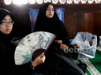 Rumah Terbakar, Pipik Tampak Lesu