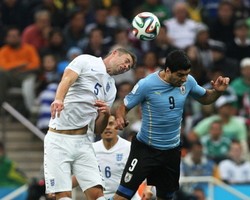 Suarez Hebat, Beruntung Pula