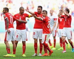 Swiss yang Penuh Warna tapi Tetap Solid