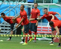 Hadapi Prancis, Swiss Pilih Bertahan