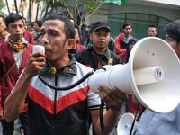 Mahasiswa Muhammadiyah Demo Wimar Witoelar