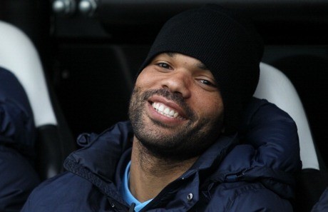 Lescott Bergabung West Bromwich