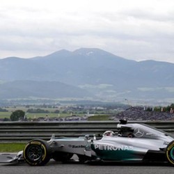 Giliran Hamilton Tercepat, Rosberg Kedua