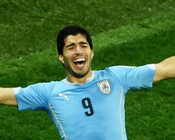 Kala Raja Suarez Menyelamatkan Rakyat Uruguay