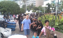 Jakarta Night Festival Siap Digelar, Masyarakat dan Pedagang Mulai Ramai