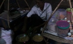 Pedagang Kerak Telor di JakNight: Nggak Ada Jokowi Nggak Rame