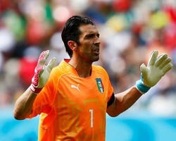Buffon, Kiper Pertama Italia yang Main di Empat Piala Dunia