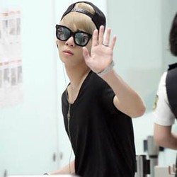 Begini Airport Fashion SHINee Saat Terbang ke Jakarta