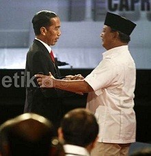 JK-Hatta Ngobrol di Pojok Ruangan, Jokowi-Prabowo Duduk Berhadapan