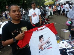 Mengais Rezeki di Kubu Prabowo-Hatta, Lima Hari Dapat Laba Rp 3 Juta