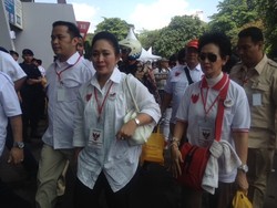 Kabar Rujuk Menguat, Titiek Hadiri Kampanye Akbar Prabowo di GBK