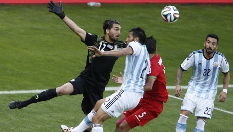 Kegigihan Haghighi Dinihilkan Messi