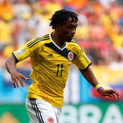 Alves Dukung Barca Rekrut Cuadrado