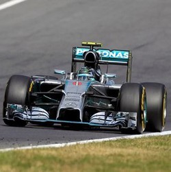 Rosberg Juara, Mercedes Terlalu Dominan