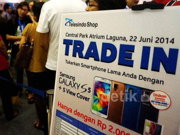 Ponsel Lawas Ditukar Galaxy S5, Mau?