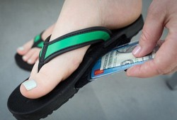 Mungkin, Ini Sandal Jepit Paling Keren Sedunia