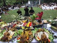 Ritual Ngertakeun Bumi Lamba