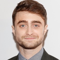 Daniel Radcliffe Berhasrat Perankan Robin di Film Batman Terbaru