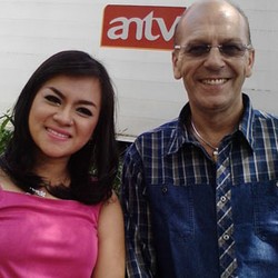 Foto Kekasih Bulenya Ciuman dengan Wanita di Klub Beredar, Ini Kata Yunita