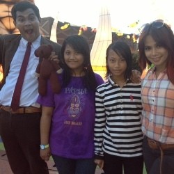 Mengintip Liburan ala Vico Si Mr Bean Indonesia