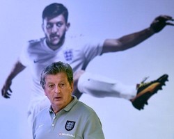 Hodgson Tak Dipecat karena Dia Orang Inggris